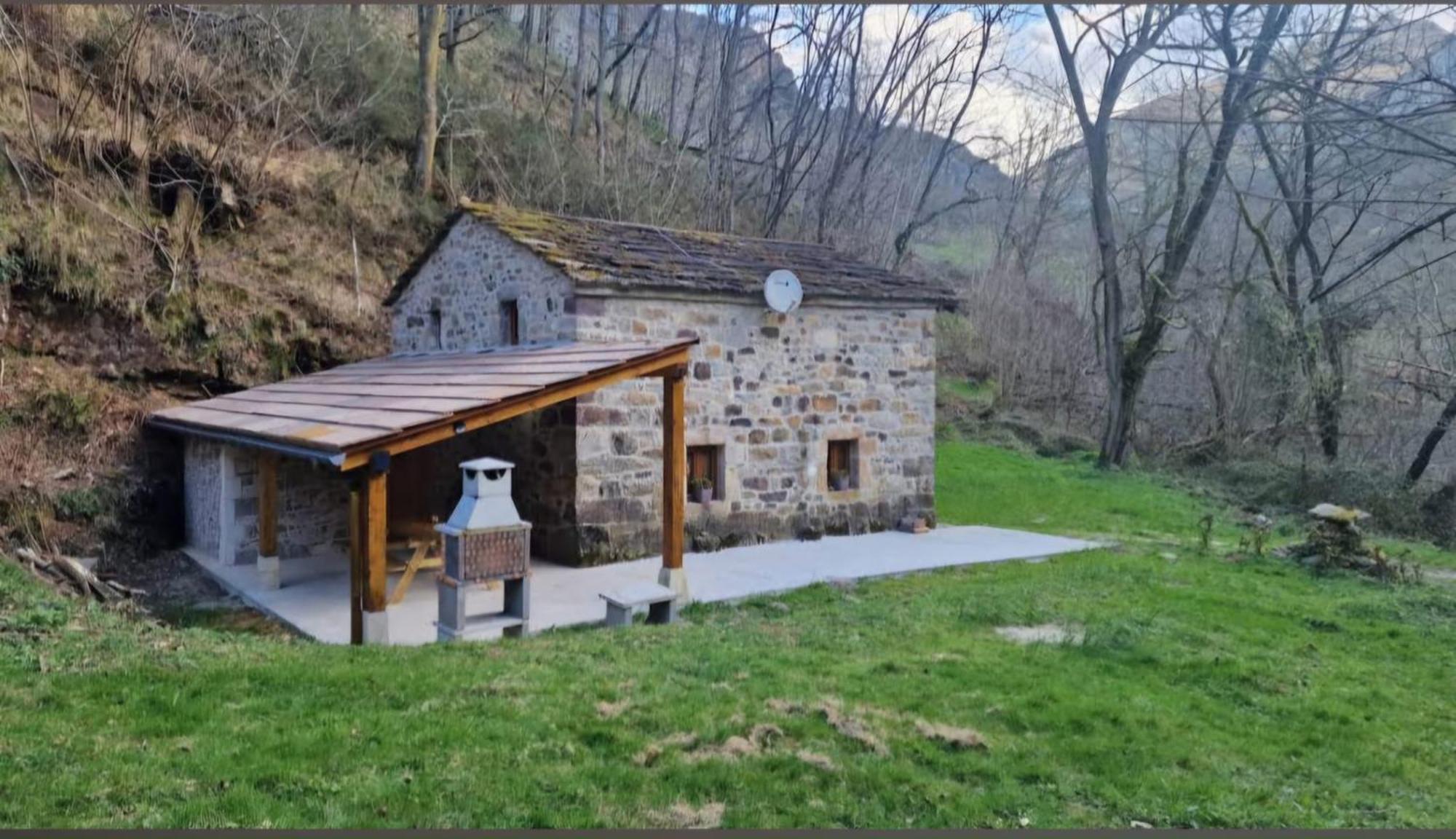 La Cabaña del Río San Roque de Ríomiera Exterior foto